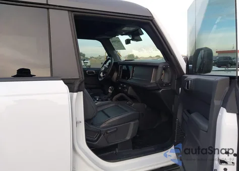 2025 Ford Bronco Big Bend z USA, uszkodzony, nr VIN 1FMEE7BH4SLB38320